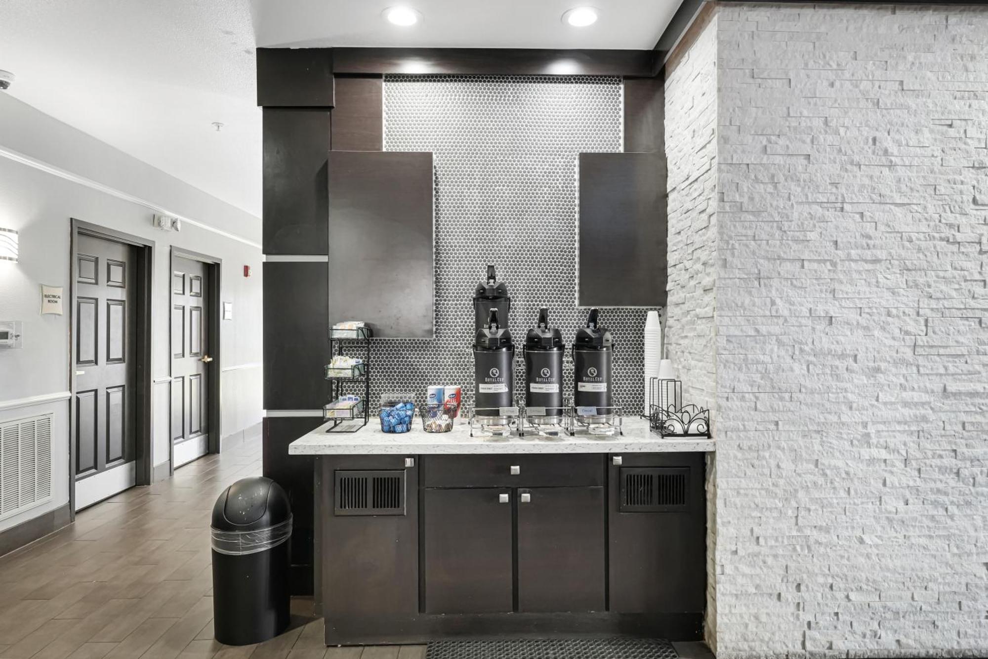 La Quinta By Wyndham Houston Hobby Airport Hotel Ngoại thất bức ảnh